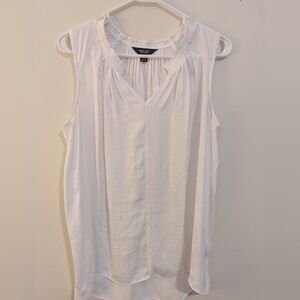 Simply Vera Vera Wang Cream Sleeveless Blouse